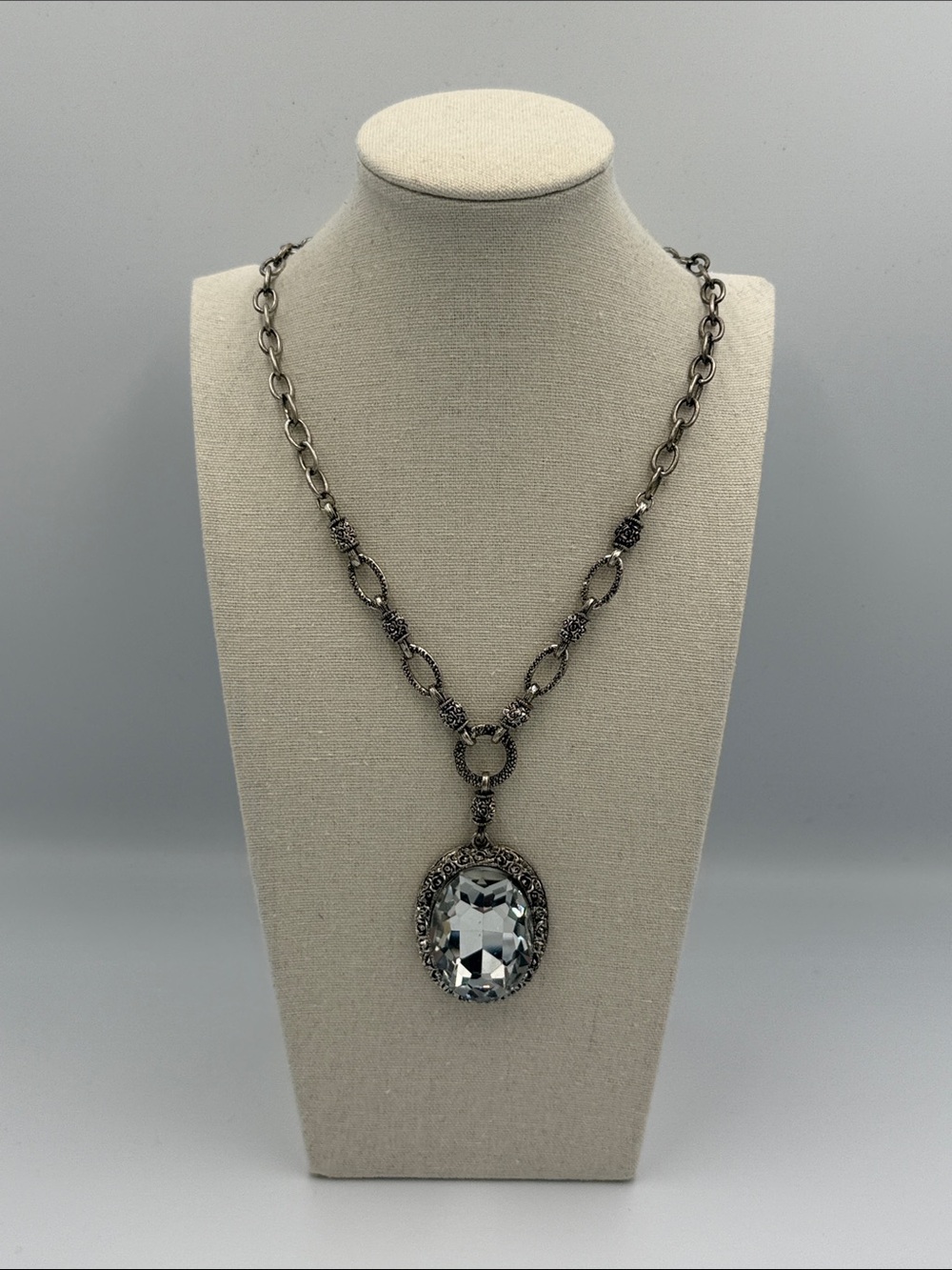 Antique Style Silver Tone Crystal Pendant Necklace